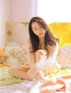 性饥渴的麻麻乱小说-年轻女教师被偷窥